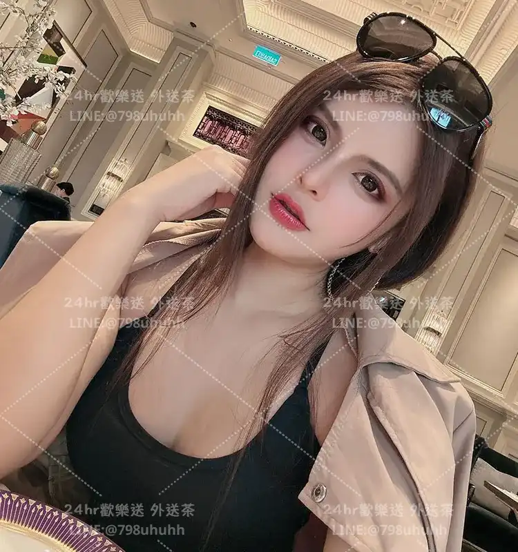 桃園約炮 佩內洛普