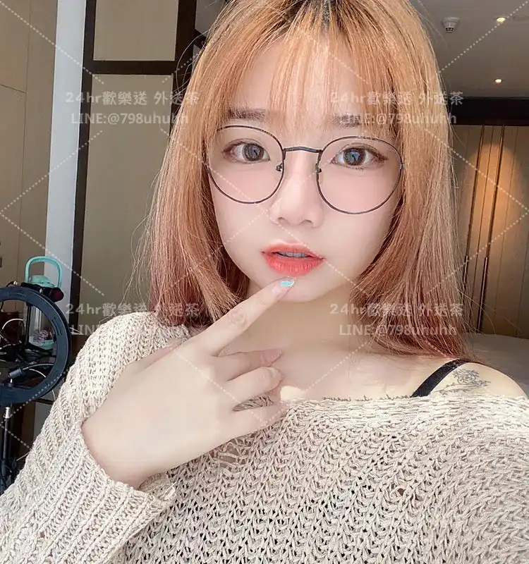 澎湖約炮 霞霞